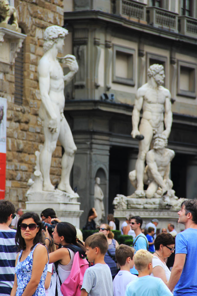 Floransa'da sanat eserlerini şehrin her yanında bulabilirsiniz. 