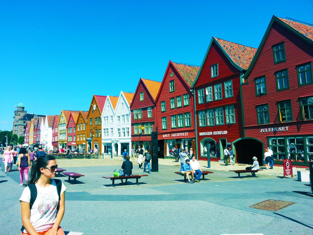 Bergen Norveç'in 2nci büyük şehri. 