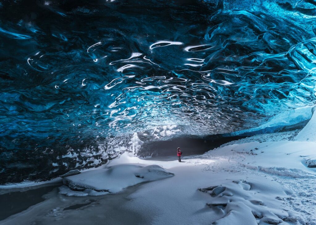 İzlanda' da görülecek 20 yerin en soğuğu Vatnajokull ice caves