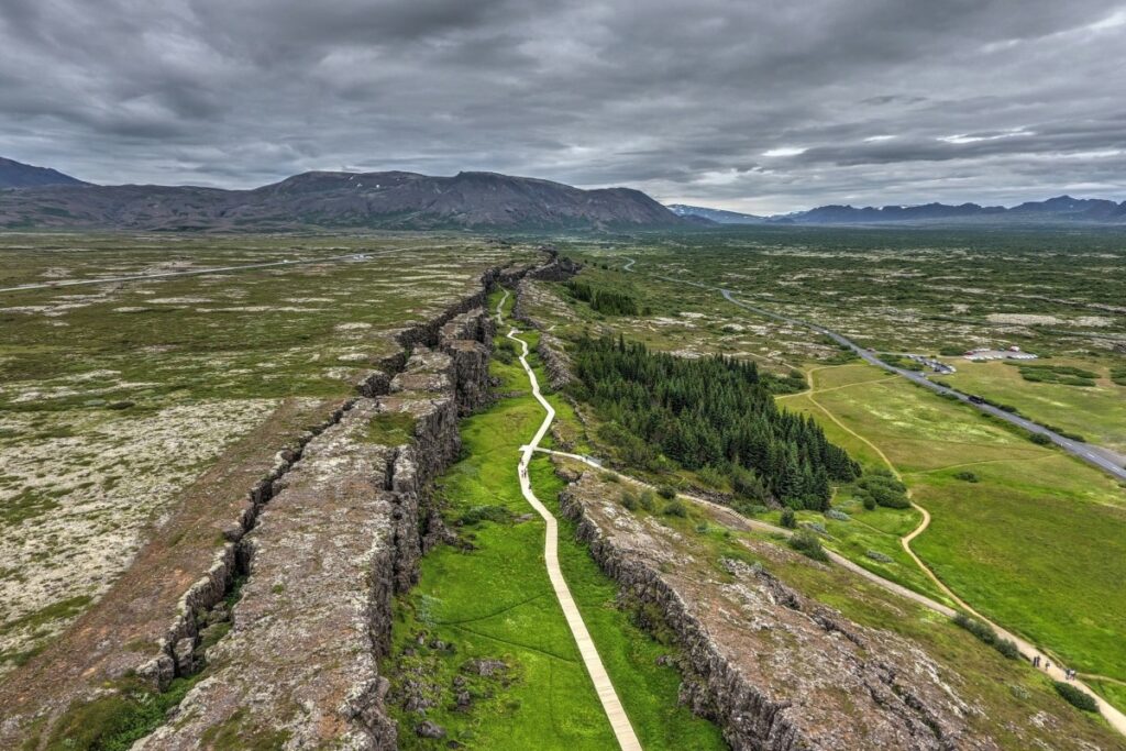 İzlanda'da görülecek 20 yerden birisi Thingvellir